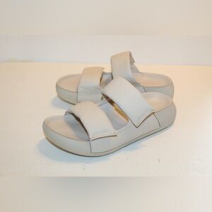 ECCO Cozmo Platform Leather Sandals Size Women’s 5-5.5 NEW Beige